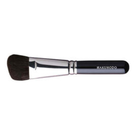 Hakuhodo G504 Hand Crafted Makeup Blush Brush Angled from Kyoto